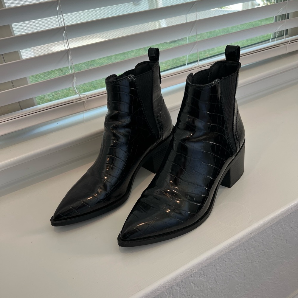 Steve Madden booties